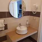 Savoy Riviera Гостевой дом Неаполь