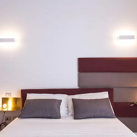 Savoy Riviera 4*