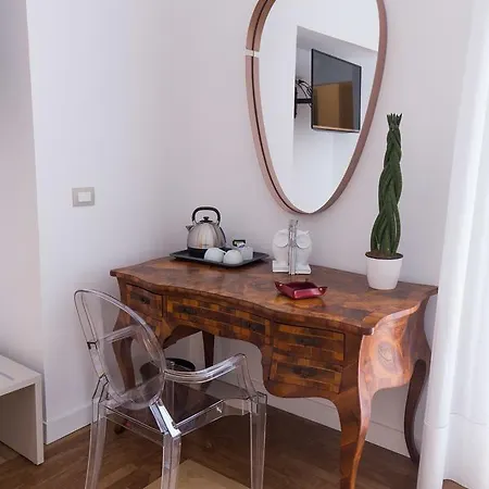 Savoy Riviera 2* Naples
